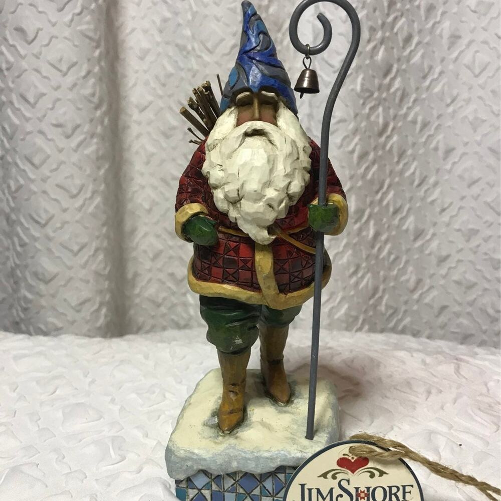 Jim Shore Figurine.  "The Christmas Traveler"